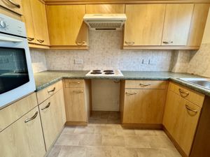 Kitchen- click for photo gallery